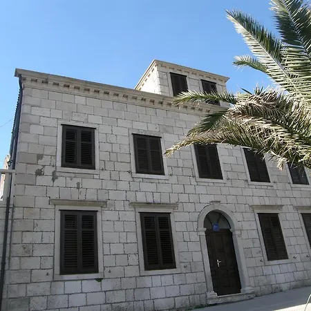 Korcula's Secret Daire